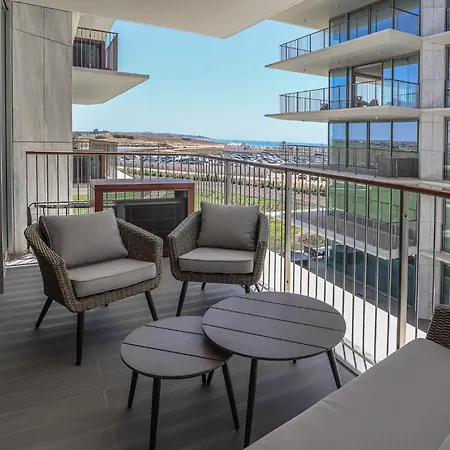 Cond Bayline - Breeze Wellness & Living - Bacalhau - By Bedzy Armação de Pêra