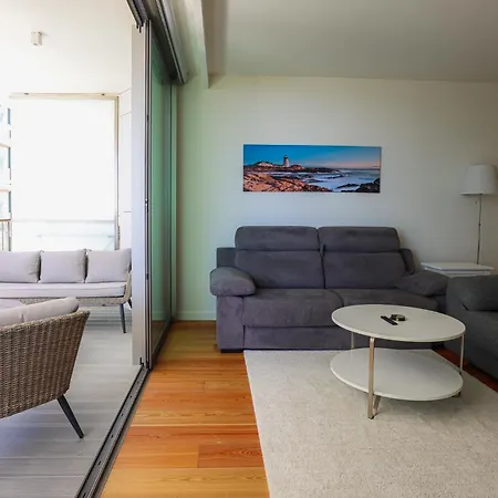 Cond Bayline - Breeze Wellness & Living - Bacalhau - By Bedzy アパート *