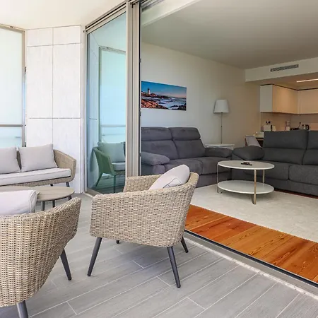 Cond Bayline - Breeze Wellness & Living - Bacalhau - By Bedzy アパート アルマカオ・デ・ペラ